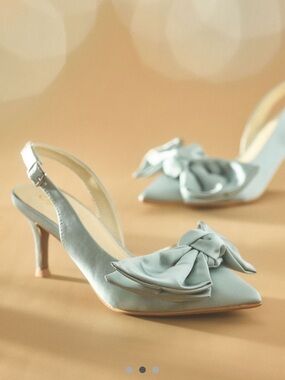 Seychelles Pale Blue Satin Bow Slingback Heels 
NEW in box NEVER WORN!